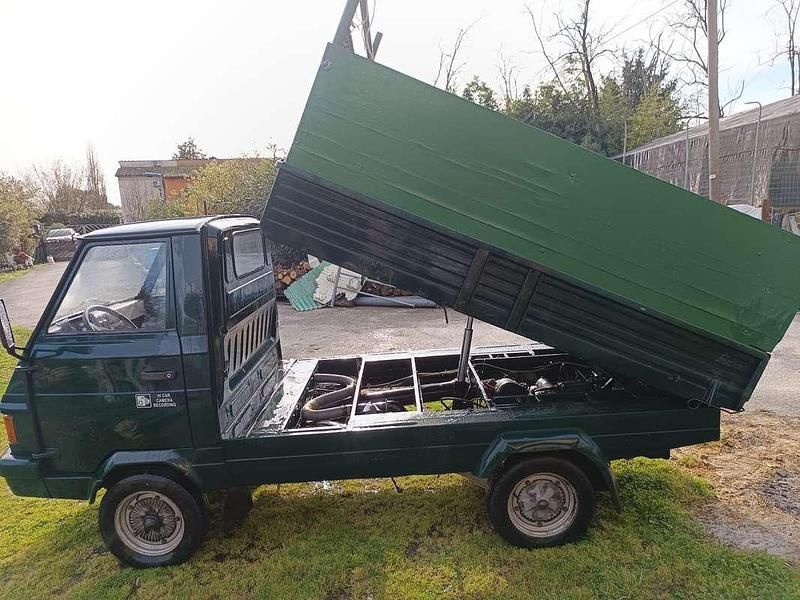 Usata Piaggio APE 39 CV (28 kW) 2002 Verde SUV