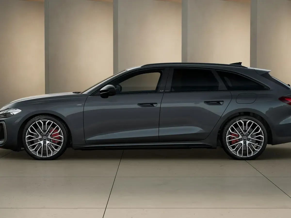 Nuova Audi A5 S-Line 367 CV (269 kW) 2026 Grigio magnete Station wagon