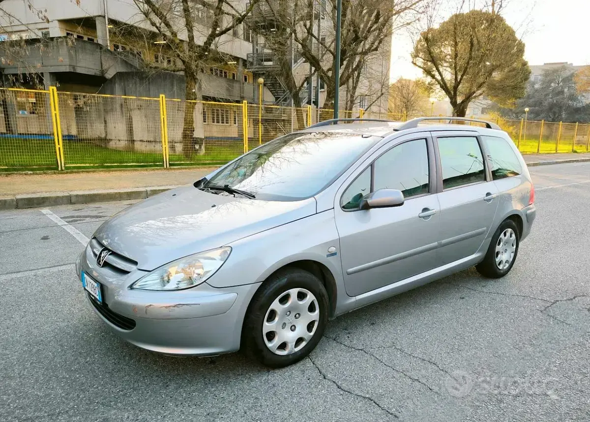 Usata Peugeot 307 109 CV (80 kW) 2004 Grigio Station wagon