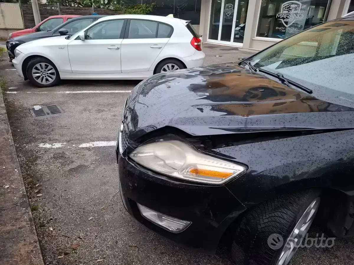Gebraucht Ford Mondeo Titanium 140 PS (102 kW) 2009 Schwarz Kombi