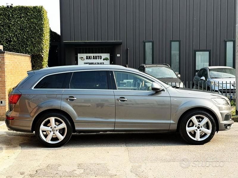 Usata Audi Q7 S-Line 245 CV (180 kW) 2012 Grigio SUV