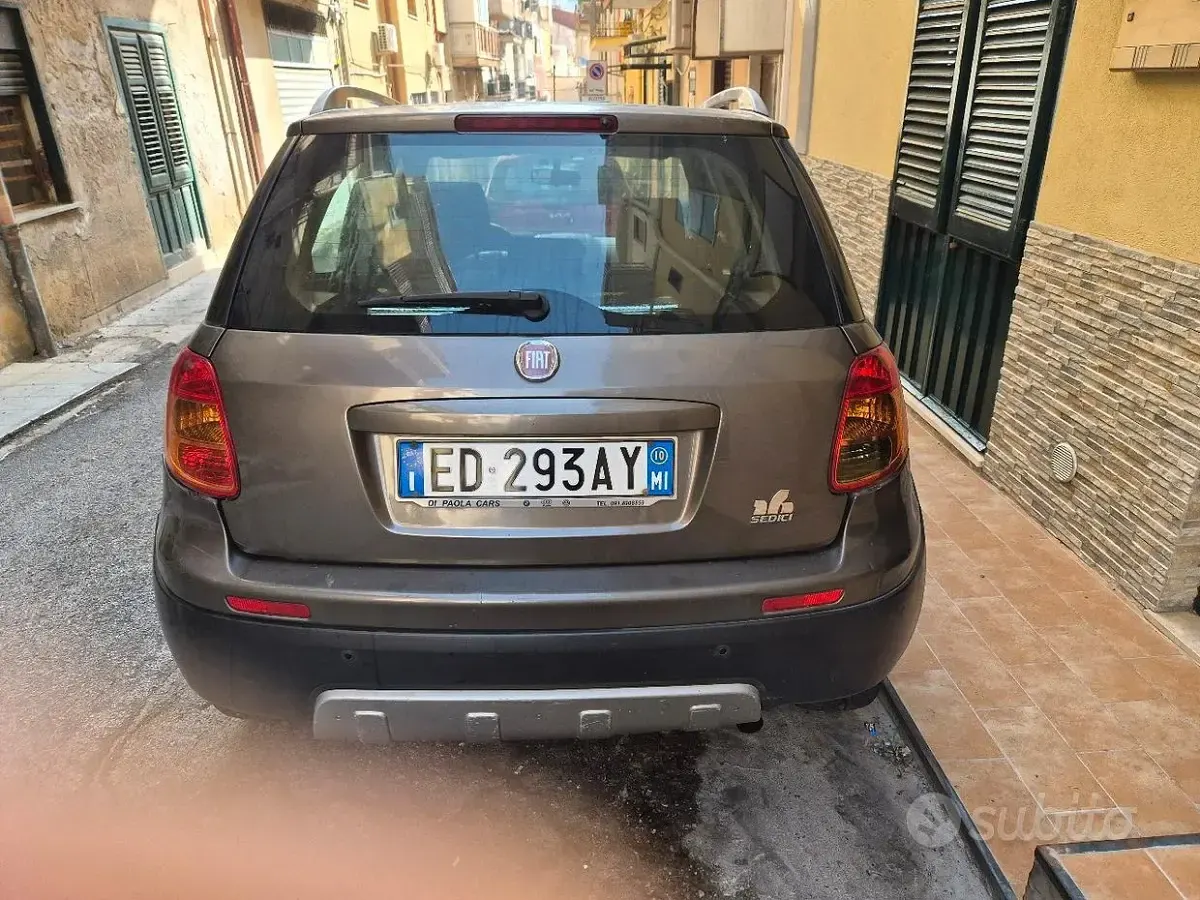 Usata Fiat Sedici 135 CV (99 kW) 2010 SUV