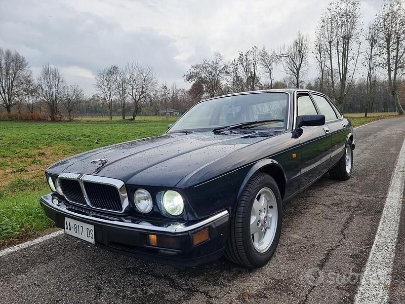 Blu Usata 1994 Jaguar XJ40 S Tre volumi | 3500 € - Immagine 1/4