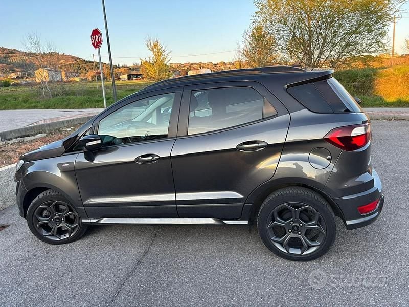 Usata Ford Ecosport 99 CV (72 kW) 2019 Grigio SUV