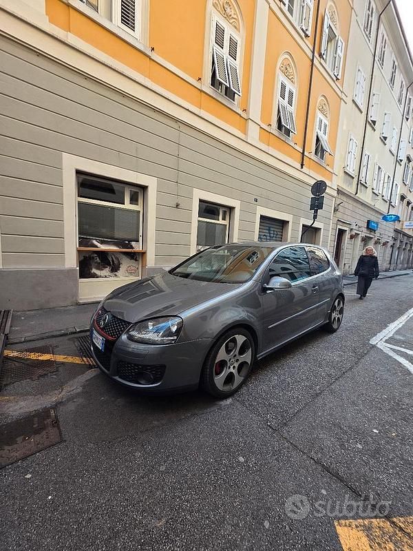Usata VW Golf VII GTI 200 CV (147 kW) 2012 Grigio Utilitaria