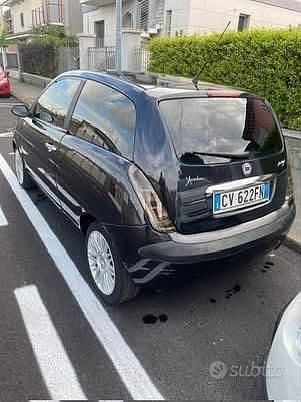 Usata Lancia Ypsilon 75 CV (55 kW) 2006 Nero Utilitaria