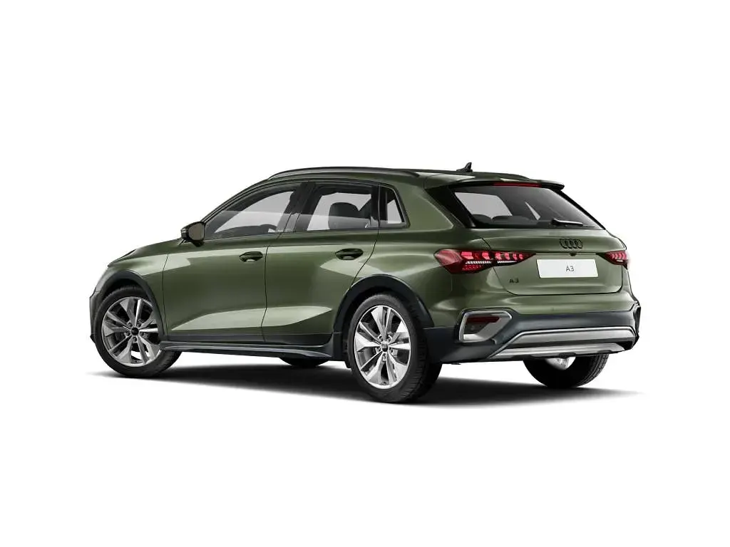 Nuova Audi A3 Advanced 150 CV (110 kW) 2026 Verde distretto metallizzato Berlina