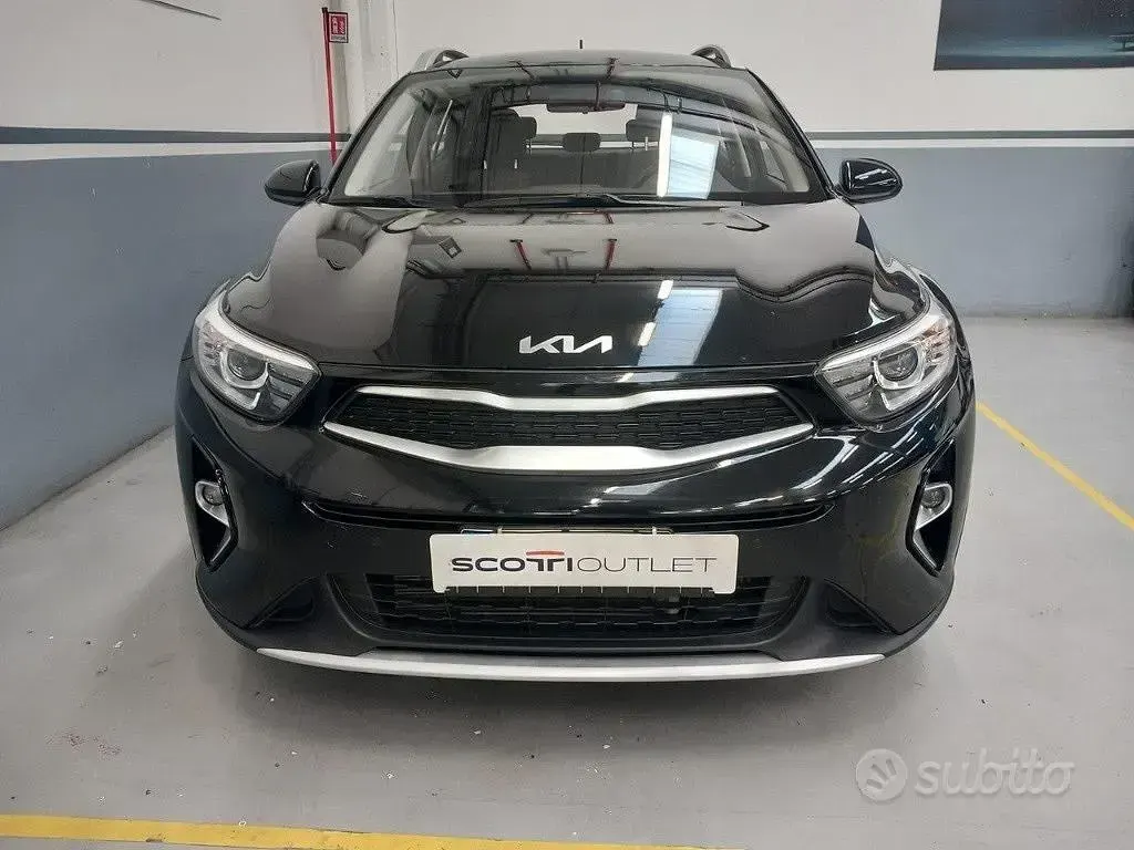 Usata Kia Stonic Urban 101 CV (74 kW) 2022 Nero SUV