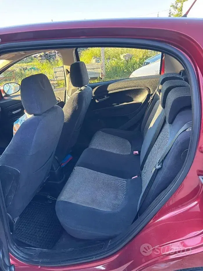 Usata Fiat Grande Punto 90 CV (66 kW) 2007 Rosso Utilitaria