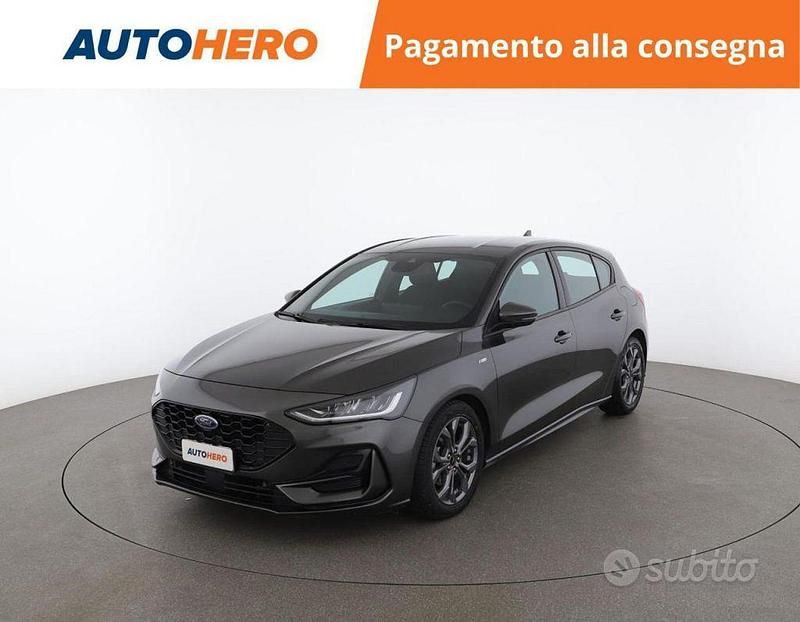 Usata Ford Focus ST-Line 120 CV (88 kW) 2022 Grigio Berlina