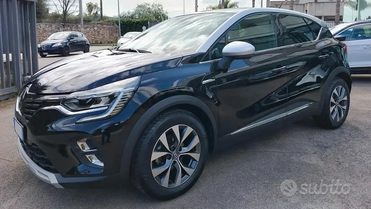 Usata Renault Captur Intens 95 CV (69 kW) 2020 Nero SUV