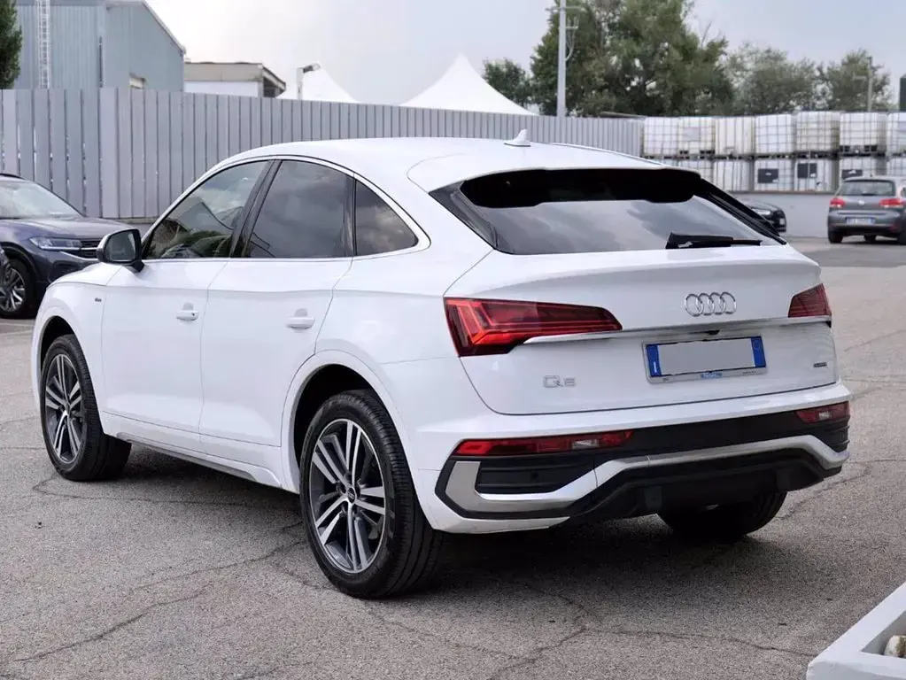 Usata Audi Q5 Sportback S-line plus 204 CV (150 kW) 2023 Bianco SUV