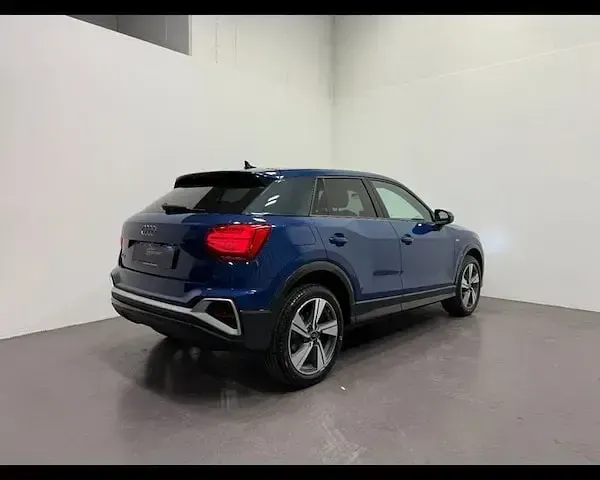 Nuova Audi Q2 S-Line 190 CV (139 kW) 2025 Blu ascari metallizzato SUV