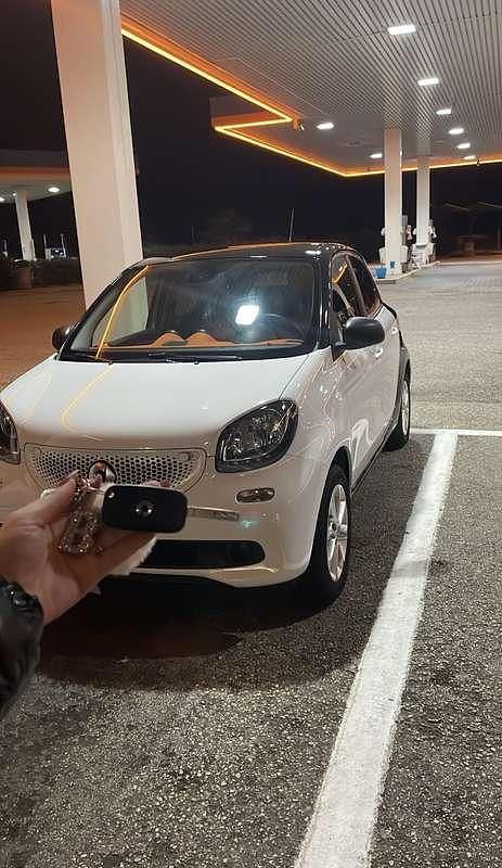 Usata 2019 Smart ForFour Passion Due volumi | 14.500 € (Buon prezzo) - Immagine 1/4
