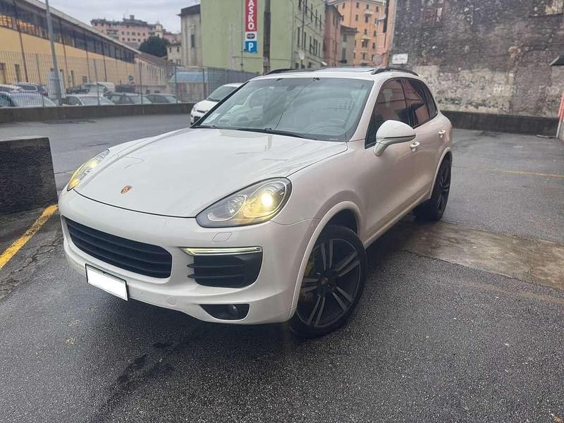 Usata Porsche Cayenne Platinum Edition 250 CV (183 kW) 2017 Bianco SUV