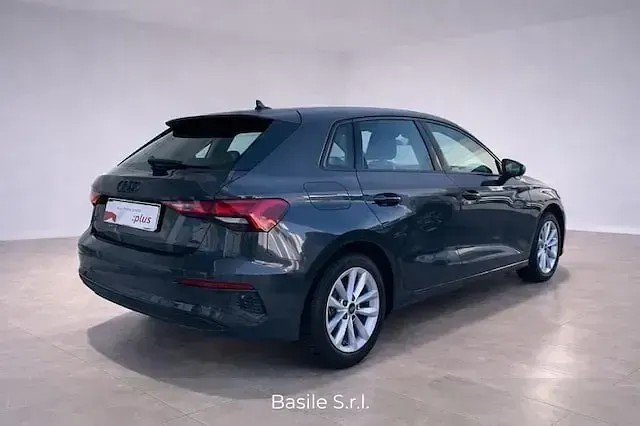 Usata Audi A3 Business 150 CV (110 kW) 2024 Grigio Utilitaria