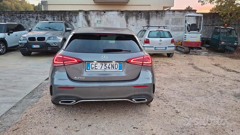 Usata Mercedes A250 Premium 224 CV (164 kW) 2021 Grigio Berlina