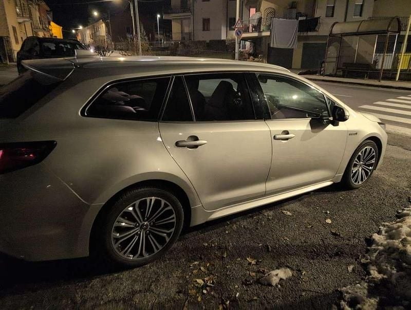 Usata Toyota Corolla Style 98 CV (72 kW) 2020 Station wagon
