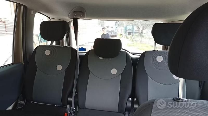 Usata Fiat Multipla 103 CV (75 kW) 2010 Monovolume