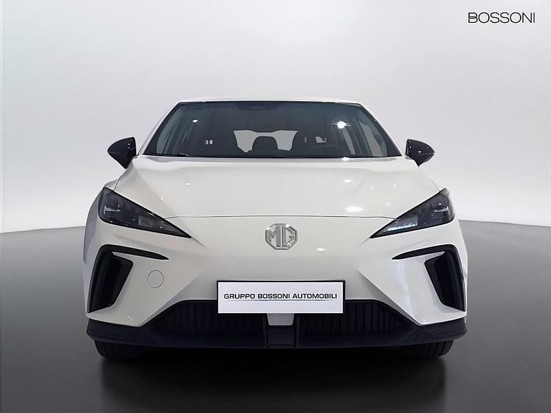 Usata MG MG4 EV 53 kW (73 CV) 2024 Bianco Utilitaria