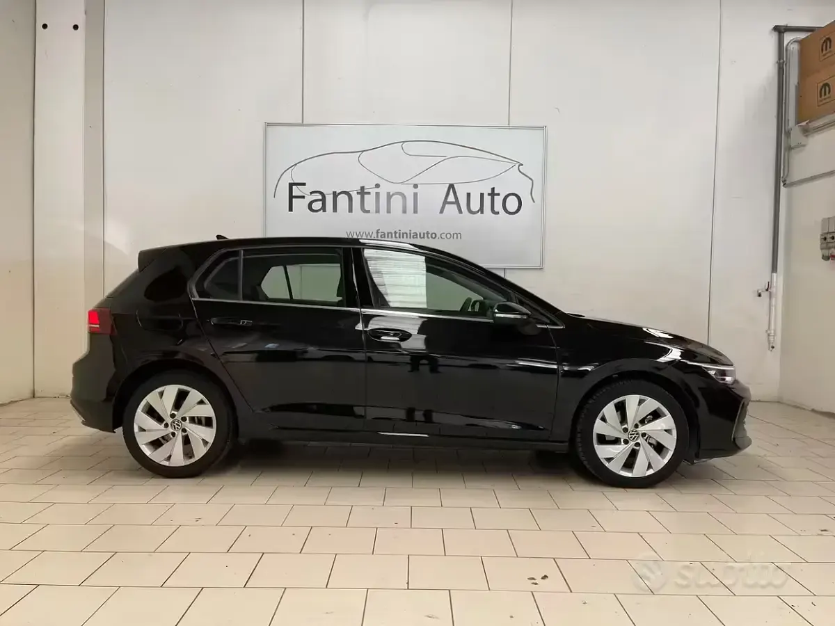 Usata VW Golf VIII Style 150 CV (110 kW) 2025 Nero Berlina