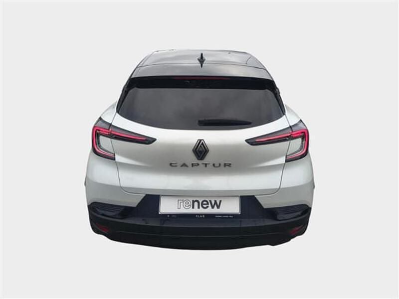 Usata Renault Captur Techno 160 CV (117 kW) 2025 Bianco SUV
