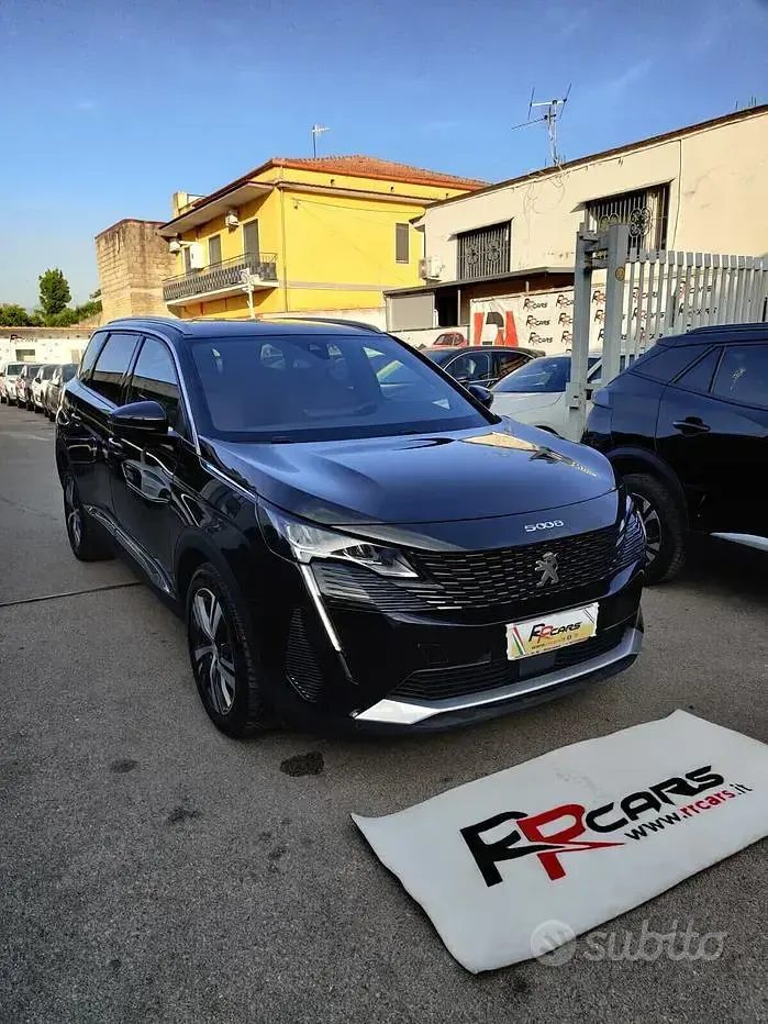 Usata Peugeot 5008 Active 131 CV (96 kW) 2023 Nero SUV