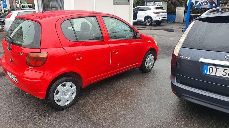 Usata Toyota Yaris 68 CV (50 kW) 2003 Other Berlina