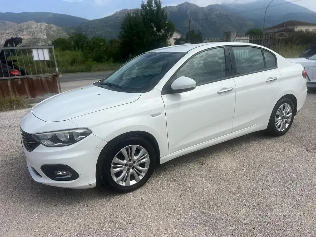 Usata Fiat Tipo 95 CV (69 kW) 2016 Bianco Berlina