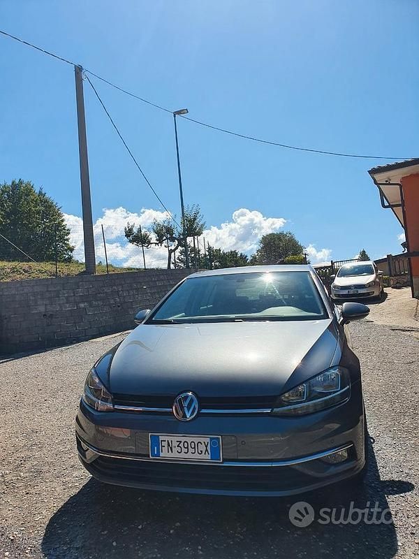 Usata VW Golf VII 116 CV (85 kW) 2018 Grigio Utilitaria