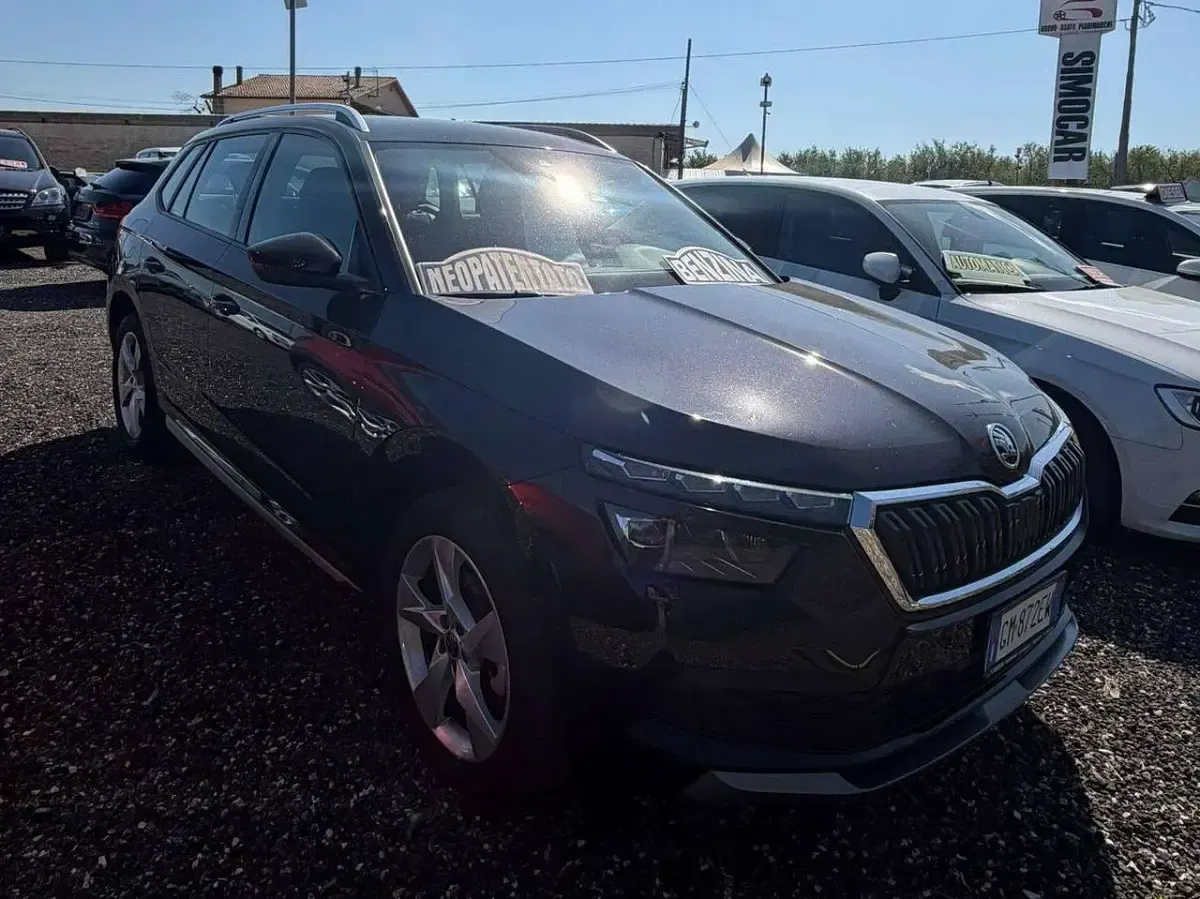 Usata Skoda Kamiq Style 110 CV (80 kW) 2022 Nero SUV