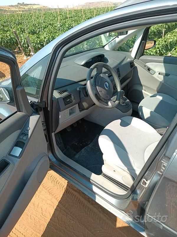 Usata Fiat Idea 95 CV (69 kW) 2005 Grigio Monovolume