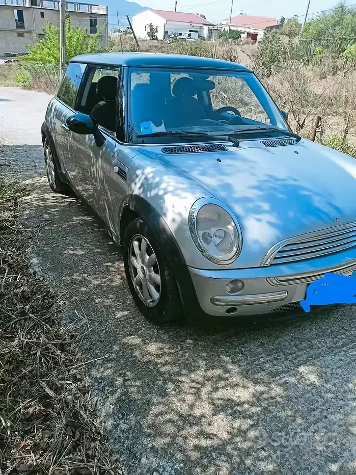 Usata Mini Cooper 116 CV (85 kW) 2001 Grigio Utilitaria