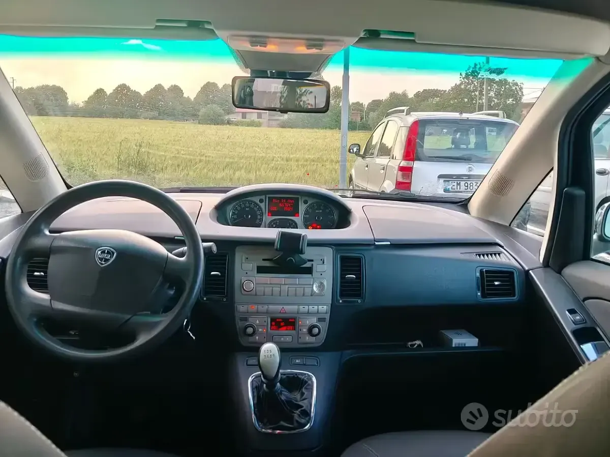 Usata Lancia Musa 95 CV (69 kW) 2008 Monovolume