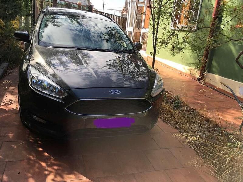 Usata Ford Focus Business Edition 120 CV (88 kW) 2015 Grigio Station wagon