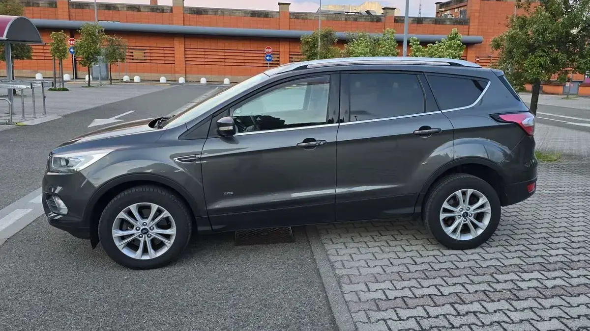 Usata Ford Kuga Titanium X 150 CV (110 kW) 2018 Grigio SUV