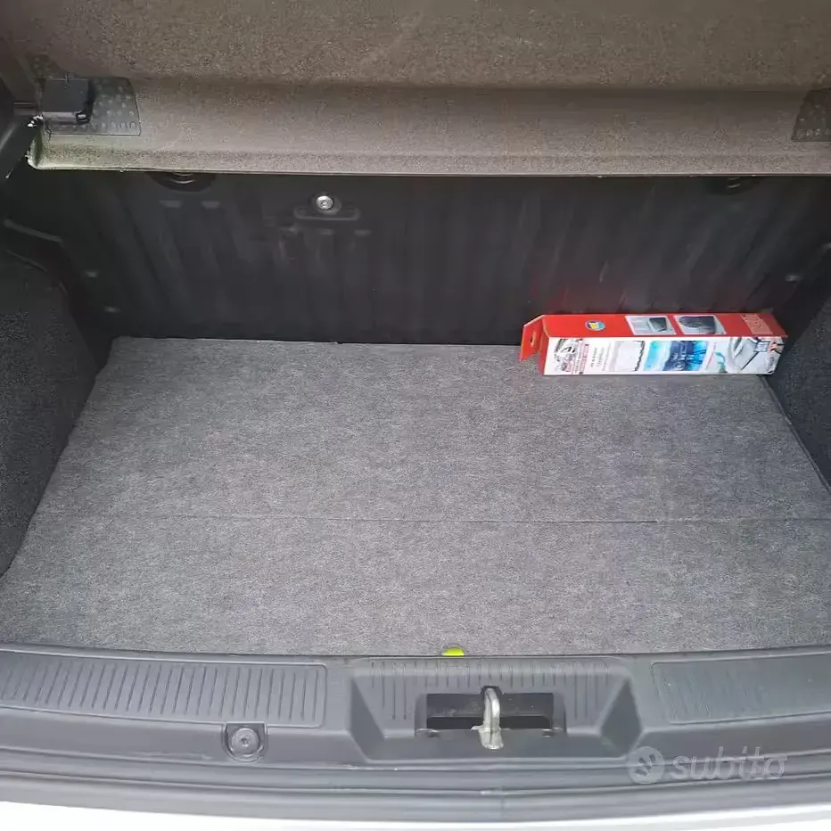 Usata Fiat Grande Punto 77 CV (56 kW) 2014 Grigio Utilitaria