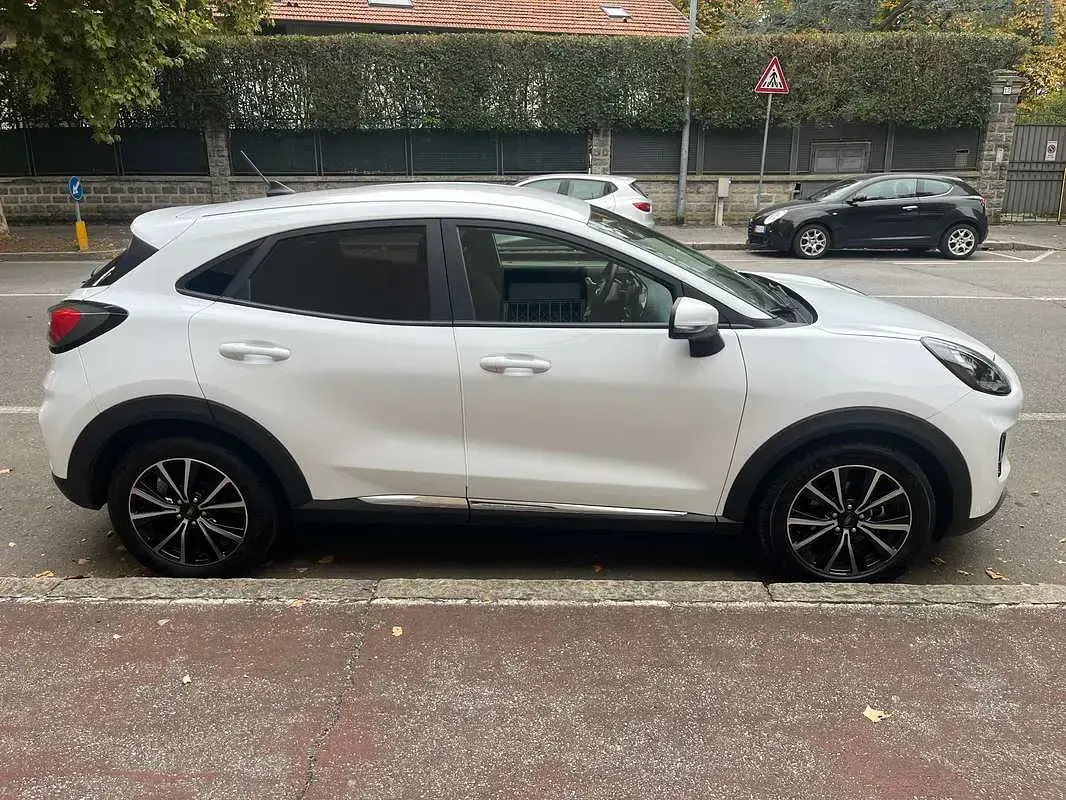 Usata Ford Puma Titanium 125 CV (91 kW) 2023 Bianco SUV