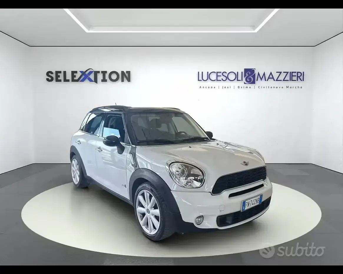 Usata Mini Cooper S Countryman 184 CV (135 kW) 2011 Bicol.bianco+t.nero SUV