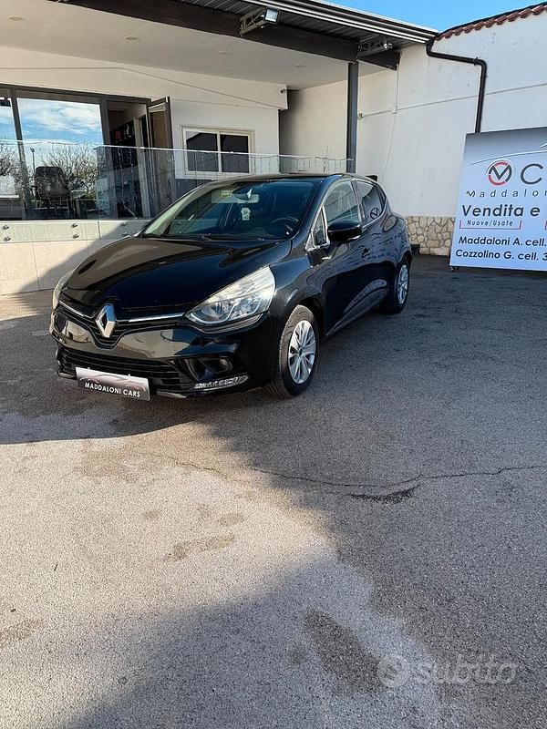 Usata Renault Clio IV Zen 75 CV (55 kW) 2017 Nero Berlina