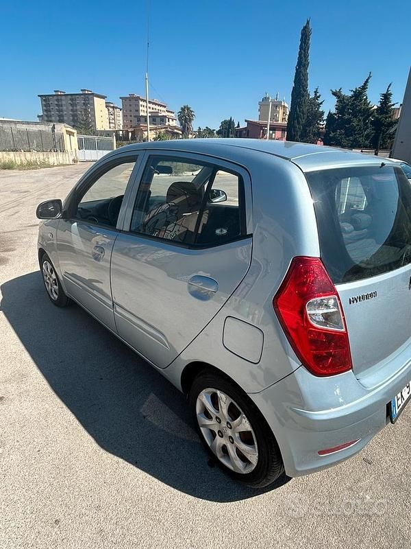 Usata Hyundai i10 69 CV (50 kW) 2011 Grigio Utilitaria