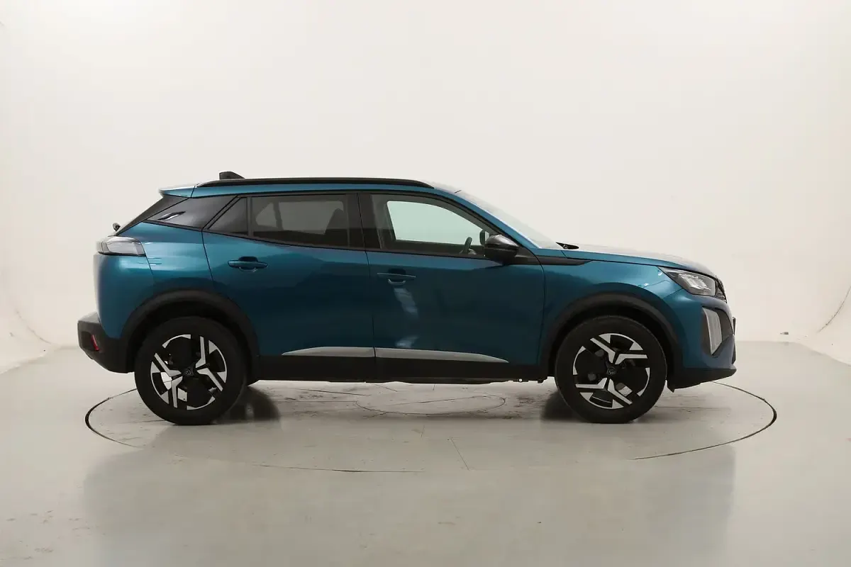 Usata Peugeot 2008 Allure 100 CV (73 kW) 2025 SUV