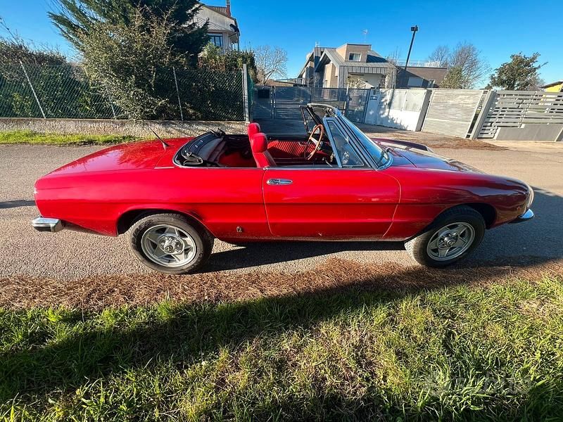 Usata Alfa Romeo Spider Veloce 1970 Rosso Cabrio