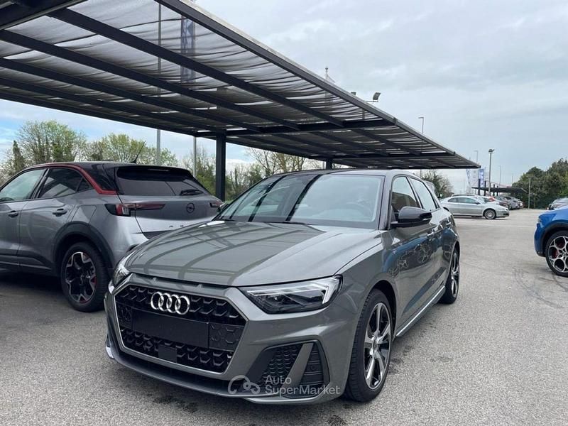 Usata Audi A1 S-Line 110 CV (80 kW) 2025 Grigio Berlina