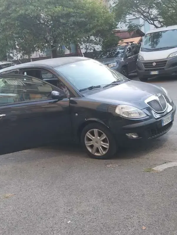 Usata Lancia Ypsilon 69 CV (50 kW) 2004 Utilitaria