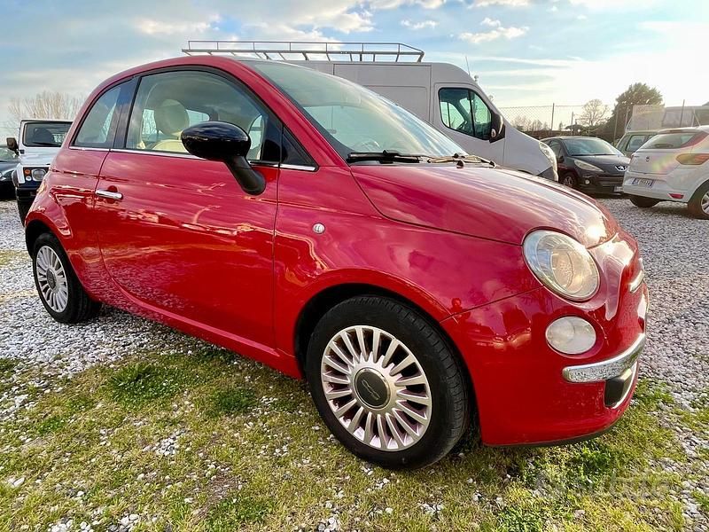Usata Fiat 500 Lounge 69 CV (50 kW) 2009 Rosso Cabrio