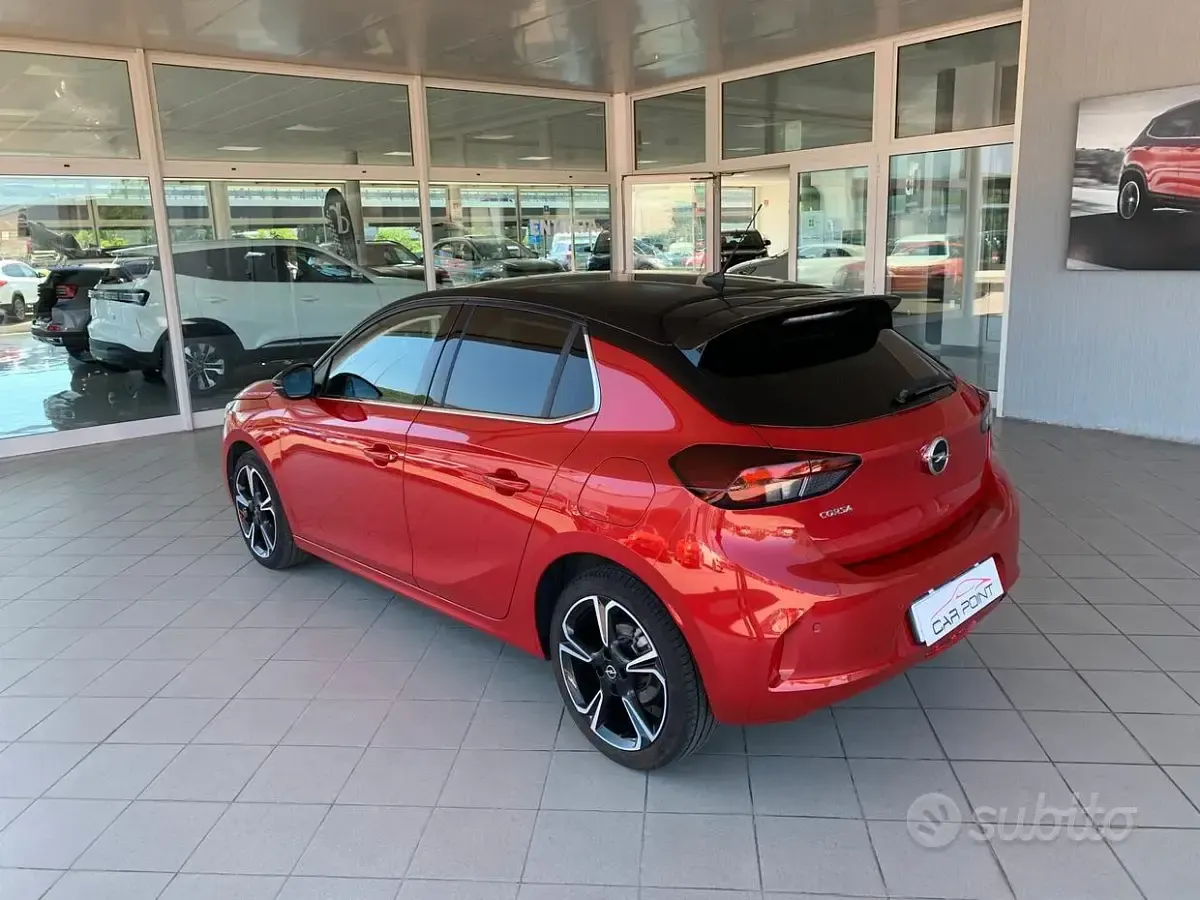 Usata Opel Corsa Elegance 101 CV (74 kW) 2021 Rosso Utilitaria