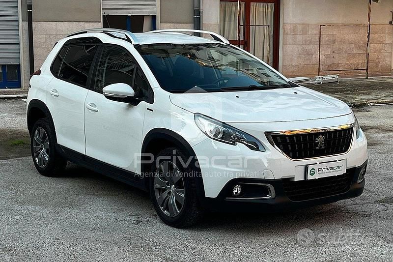 Usata Peugeot 2008 Signature Sky 101 CV (74 kW) 2019 Bianco SUV