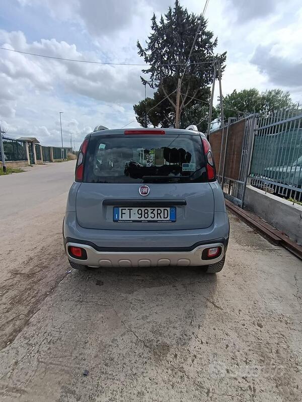 Usato 2019 Fiat Panda Cross 1.2 Benzin (11.500 €)