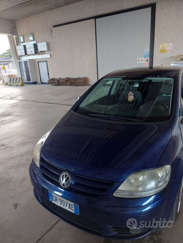 Usata VW Golf V 105 CV (77 kW) 2008 Utilitaria